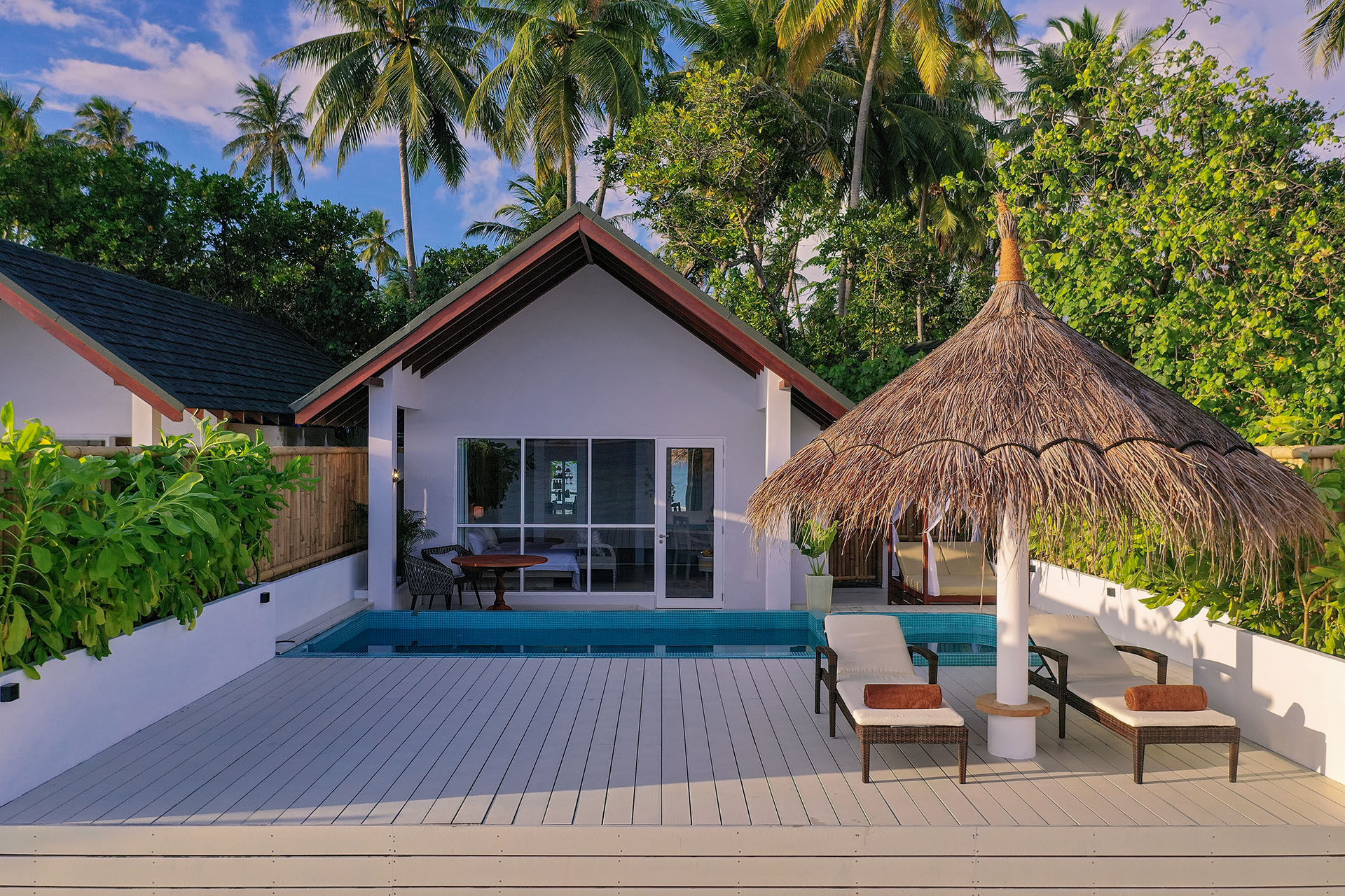 小班度士 - 三卧室日出海滩泳池别墅图片3 - Malahini Kuda Bandos 3 Bedroom Sunrise Beach Pool Villa Photo 3