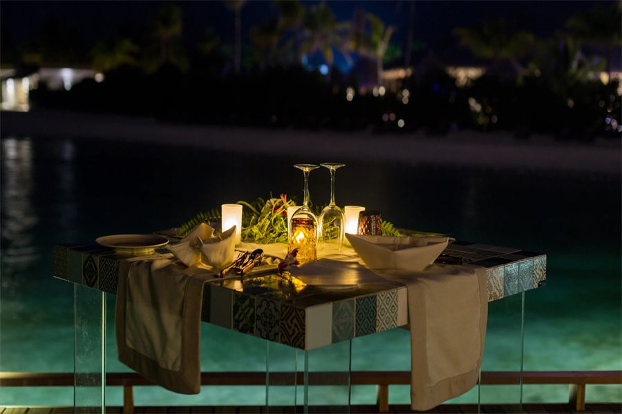 可可尼 - 海洋餐厅图片4 - Cocoon Maldives Manta Restaurant Photo 4