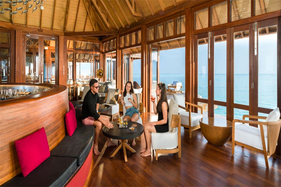 瑰宝 - 专属泻湖酒吧图片2 - Heritance Aarah Maldives Luxury Resort Falhu Bar Photo 2