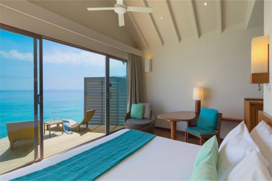 圣塔拉富士 - 豪华落日水上别墅图片1 - Centara Ras Fushi Resort & Spa Maldives Deluxe Sunset Overwater Villa Photo 1