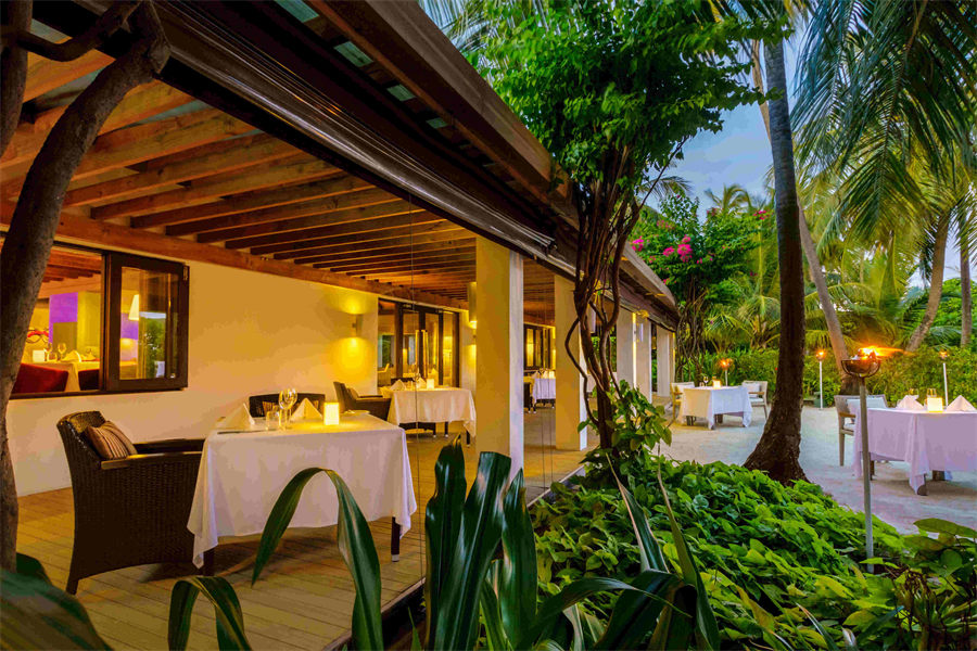 维拉沙鲁 - Etesian餐厅图片1 - Velassaru Maldives Resort Etesian Photo 1