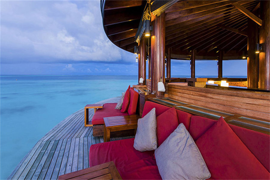 圣塔拉富士 - 海面酒吧图片2 - Centara Ras Fushi Resort & Spa Maldives Viu Bar Photo 2