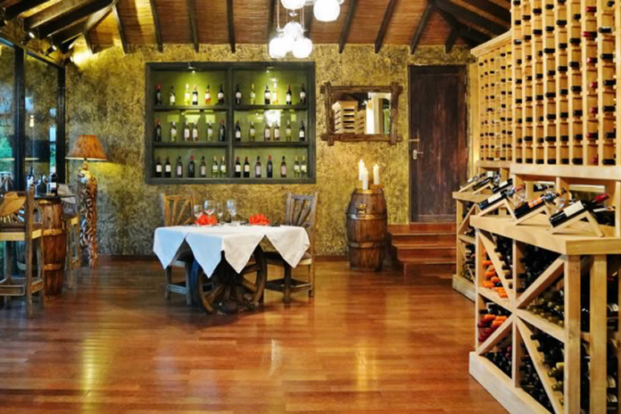 吉哈岛餐厅 - 酒窖餐厅 - Kihaa Maldives Restaurant