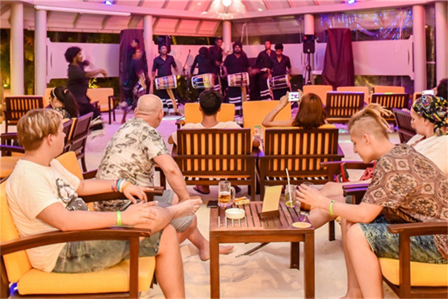白金岛  - Tiki 吧图片1 - Adaraan Hudhuranfushi Tiki Bar Photo 1