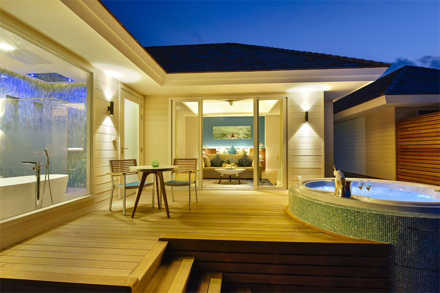 坎迪玛 - 带按摩池水上别墅 图片4 - Kandima Maldives Aqua Villa with Swirl Pool Photo 4
