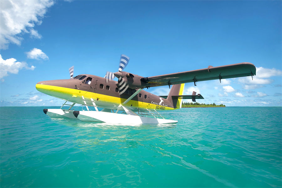 白马庄园 - 豪华定制水上飞机图片1 - Cheval Blanc Randheli Luxury Custom Seaplane Photo 1