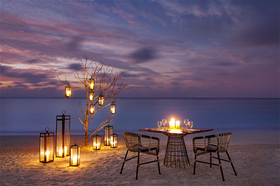 坎迪玛 - 蔚蓝餐厅图片1 - Kandima Maldives Azure Photo 1