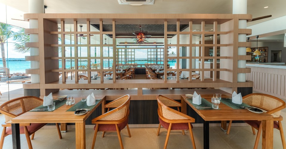维利甘度 - 斯客餐厅＆铁板烧烤图片2 -  Veligandu lsland Resort Madivaru Silk Restaurant & Madivaru Teppanyaki Grill Photo 2
