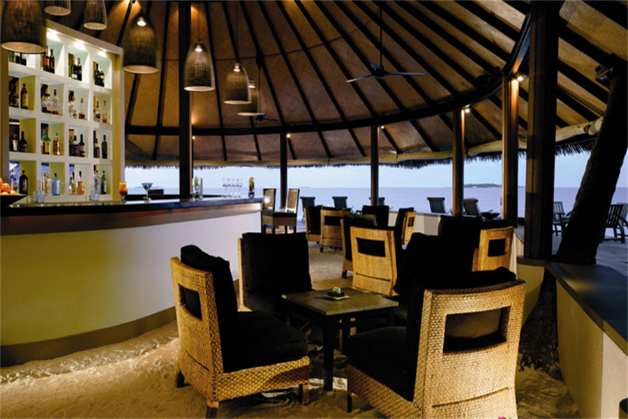 伊瑚鲁 - 浅水湾酒吧图片4 - Dhawa Ihuru Maldives Velaavani Bar Photo 4