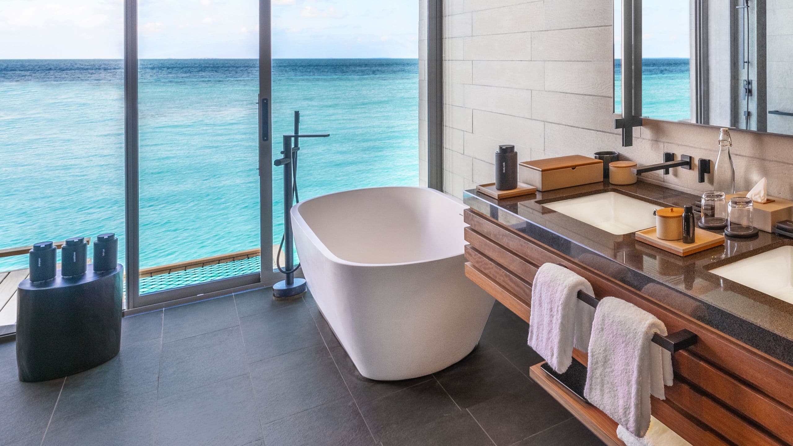 阿丽拉 - 海洋水上泳池别墅图片2 - Alila Kothaifaru Maldives Ocean Overwater Pool Villa Photo 2