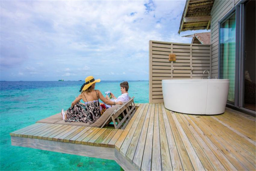 圣塔拉富士 - 豪华温泉水上别墅图片3 - Centara Ras Fushi Resort & Spa Maldives Deluxe Spa Overwater Villa Photo 3