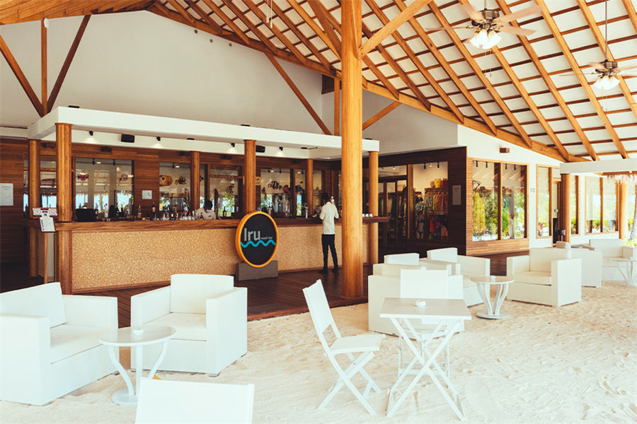 希娜蒙薇丽富士 - 海滩酒吧图片1 - Cinnamon Velifushi Maldives Iru Beach Bar Photo 1