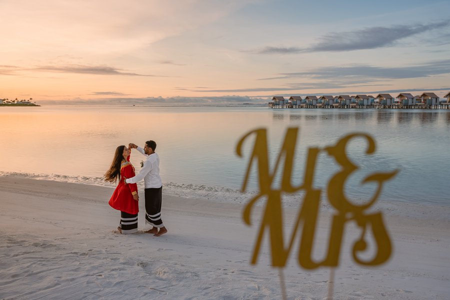 硬石 - 海滩婚礼图片2 - Hard Rock Hotel Maldives Wedding Photo 2