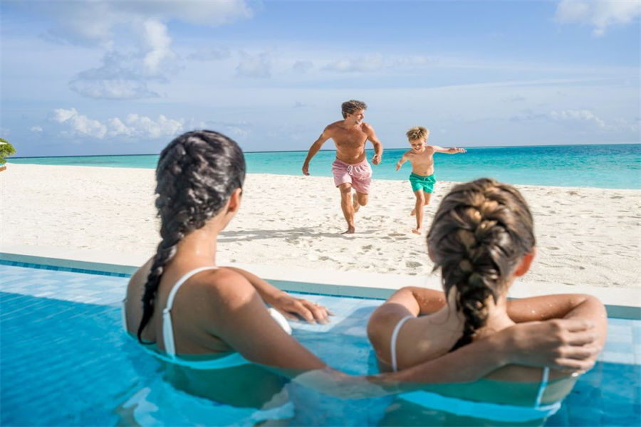 洲际 - 泳池酒吧图片2 - InterContinental Maldives Maamunagau Pool Bar Photo 2