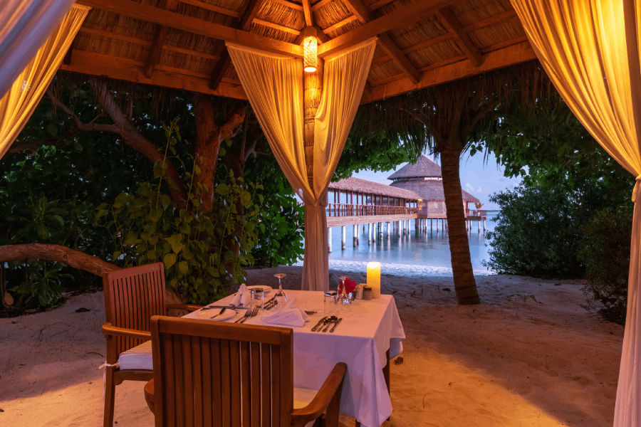 瑞提法鲁 - 花园餐厅图片2 - Reethi Faru Resort Huvandhu Garden Photo 2