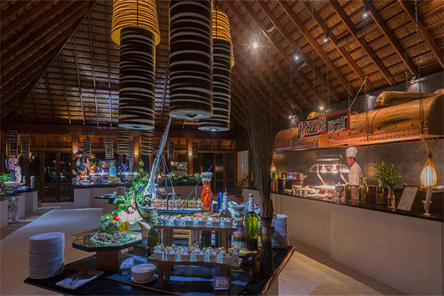 维拉蔓豪 - 富纳马自助餐厅图片1 - Vilamendhoo Island Resort  Funama Buffet Photo 1