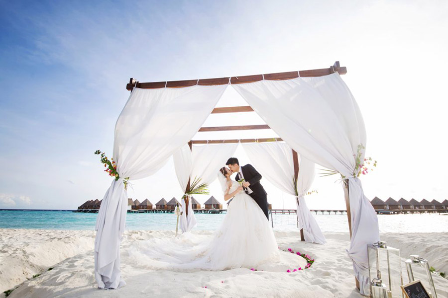 美居活动项目 -  浪漫庆典 - Mercure Maldives Kooddoo Activities