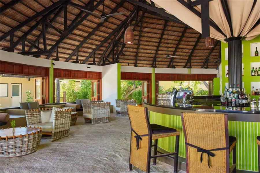 薇拉瓦鲁 - 无边泳池餐厅&酒吧图片4 - Angsana Velavaru Maldives Kuredhi Photo 4