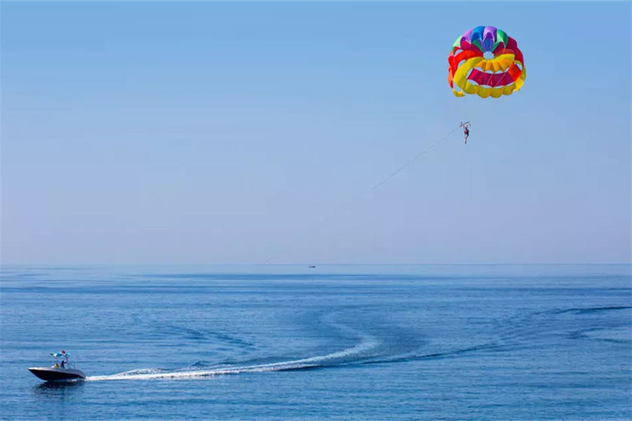 安纳塔拉吉哈瓦岛 - 水上运动图片2 - Anantara Kihavah Villas Water Sports Photo 2