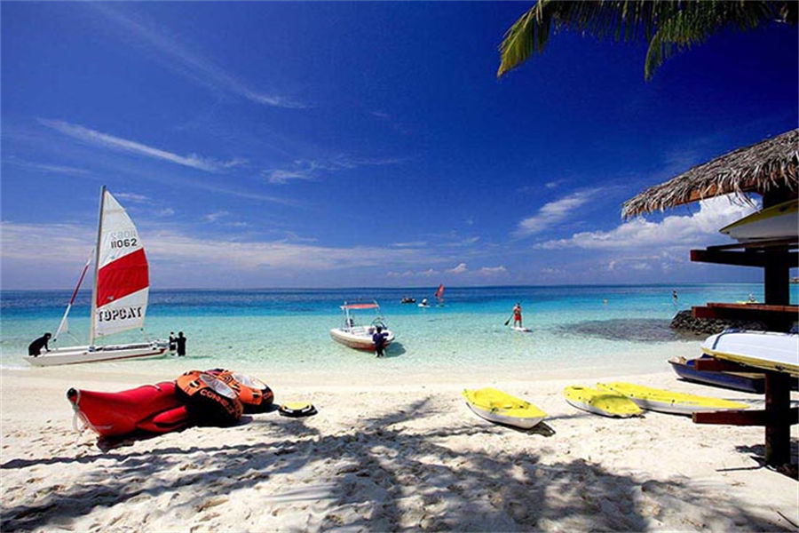 圣塔拉富士 - 潜水和水上活动图片3 - Centara Ras Fushi Resort & Spa Maldives Diving & Water Sports Photo 3