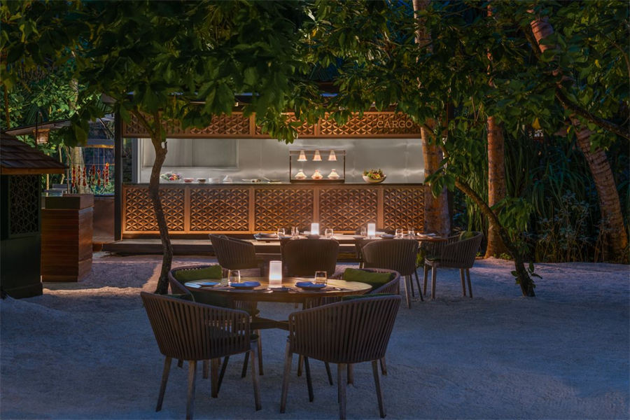 瑞吉 - 中东餐厅图片2 - The St. Regis Maldives Vommuli Resort Cargo Photo 2