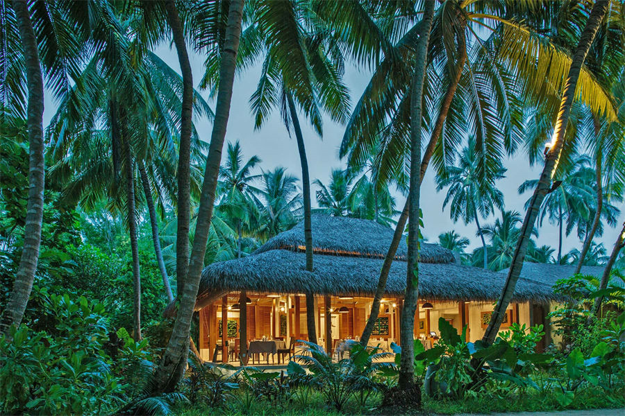 库拉玛蒂 - 心跳餐厅图片1 - Kuramathi Resort Maldives Duniye Photo 1