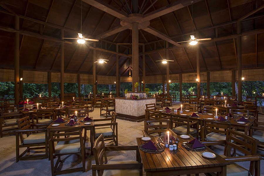 菲利西澳 - 主餐厅图片1 - Filitheyo Island Resort Maldives Main Restaurant Photo 1