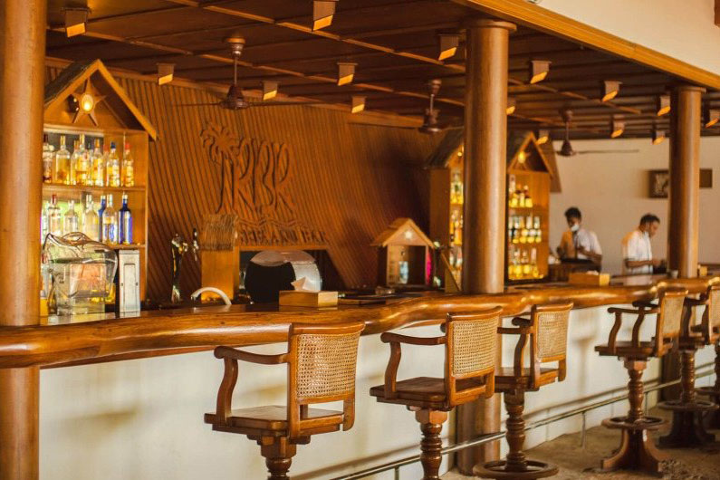 瑞提海滩度假村 - 拉斯格法努主酒吧图片2 - Reethi Beach Resort  Main Bar Rasgefaanu  Photo 2