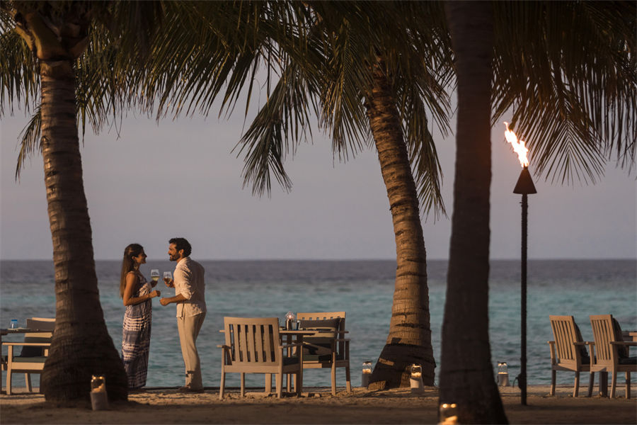 四季兰达吉拉瓦鲁 - 烧烤餐厅图片1 - Four Seasons Landaa Giraavaru Fuego Grill Photo 1