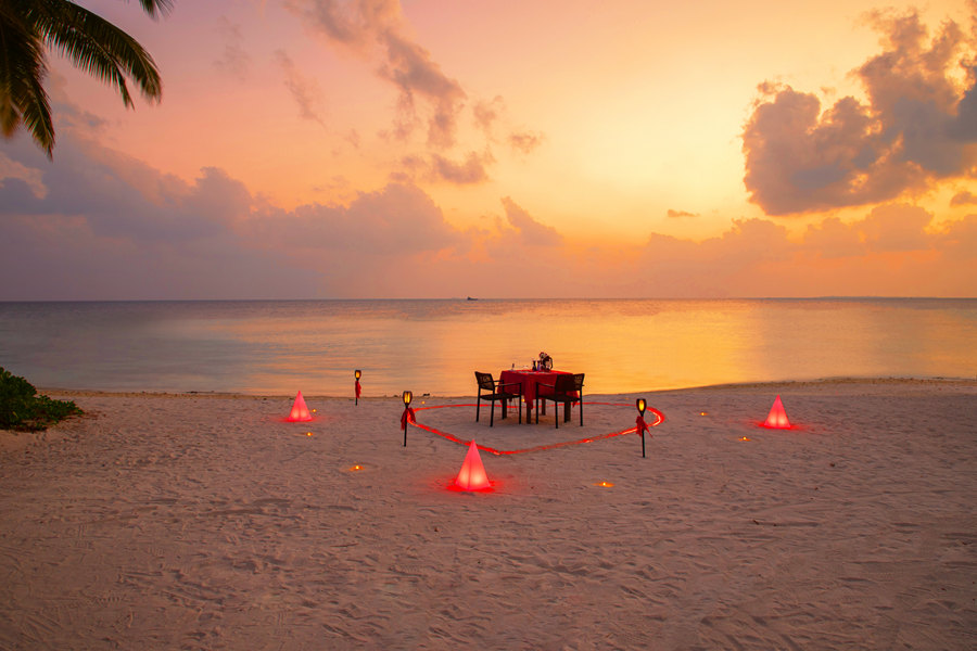 硬石 - 私人用餐服务（塞伊）图片2 - Hard Rock Hotel Maldives Digging Dinner Photo 2
