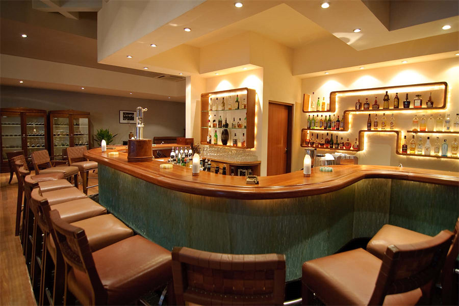 库拉玛蒂 - 哈瓦那俱乐部图片1 - Kuramathi Resort Maldives Havana Club Wine & Cigar Bar Photo 1